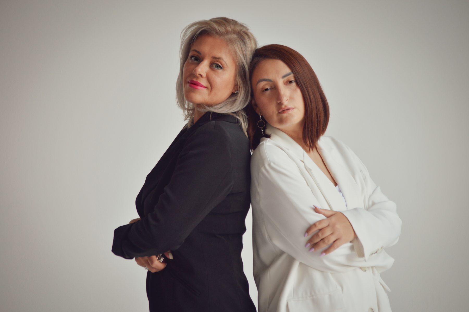 Мария и Ирина — тандем нумеролога и медиума